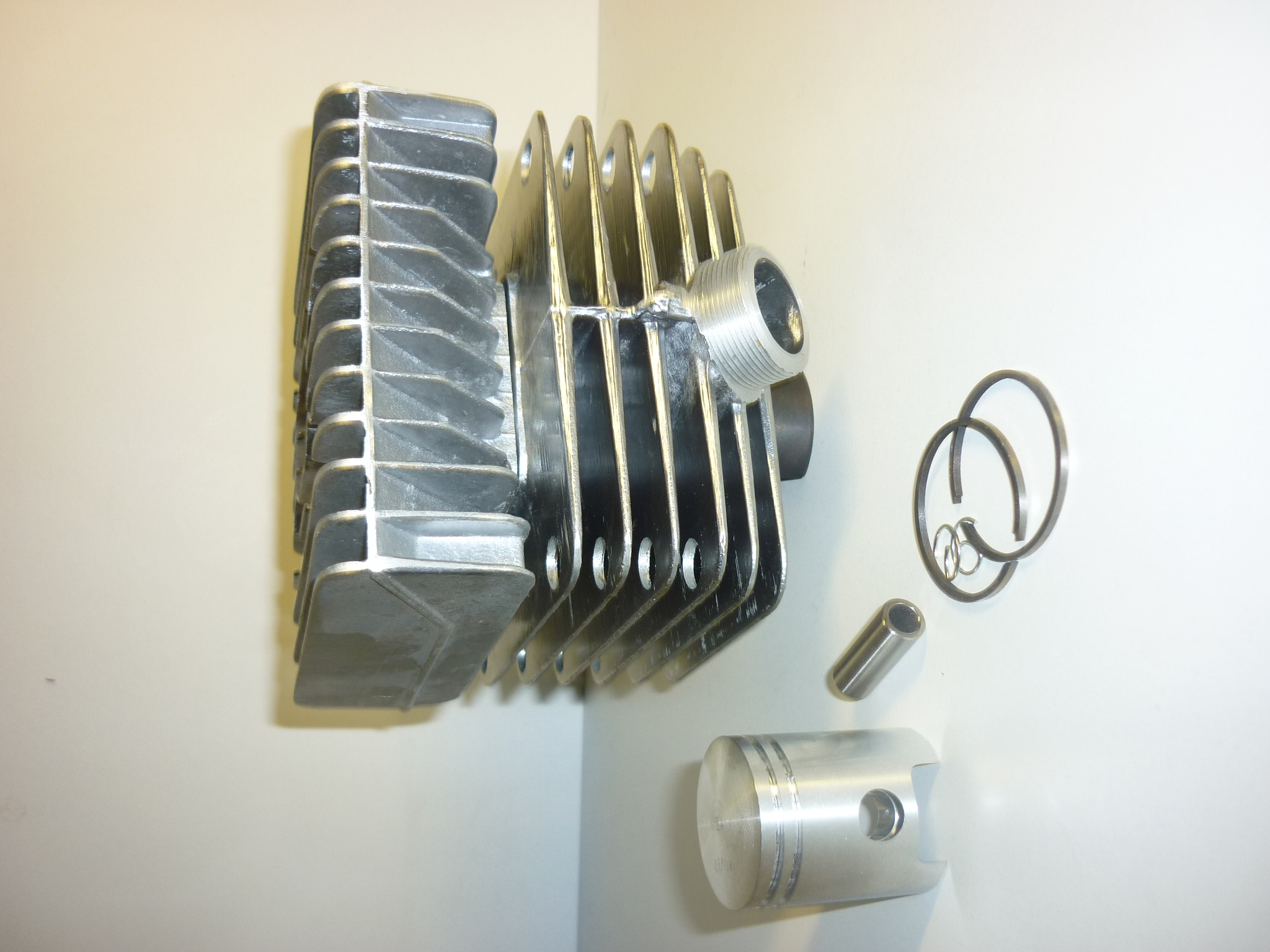 Válec s hlavou Simson S70, SR70